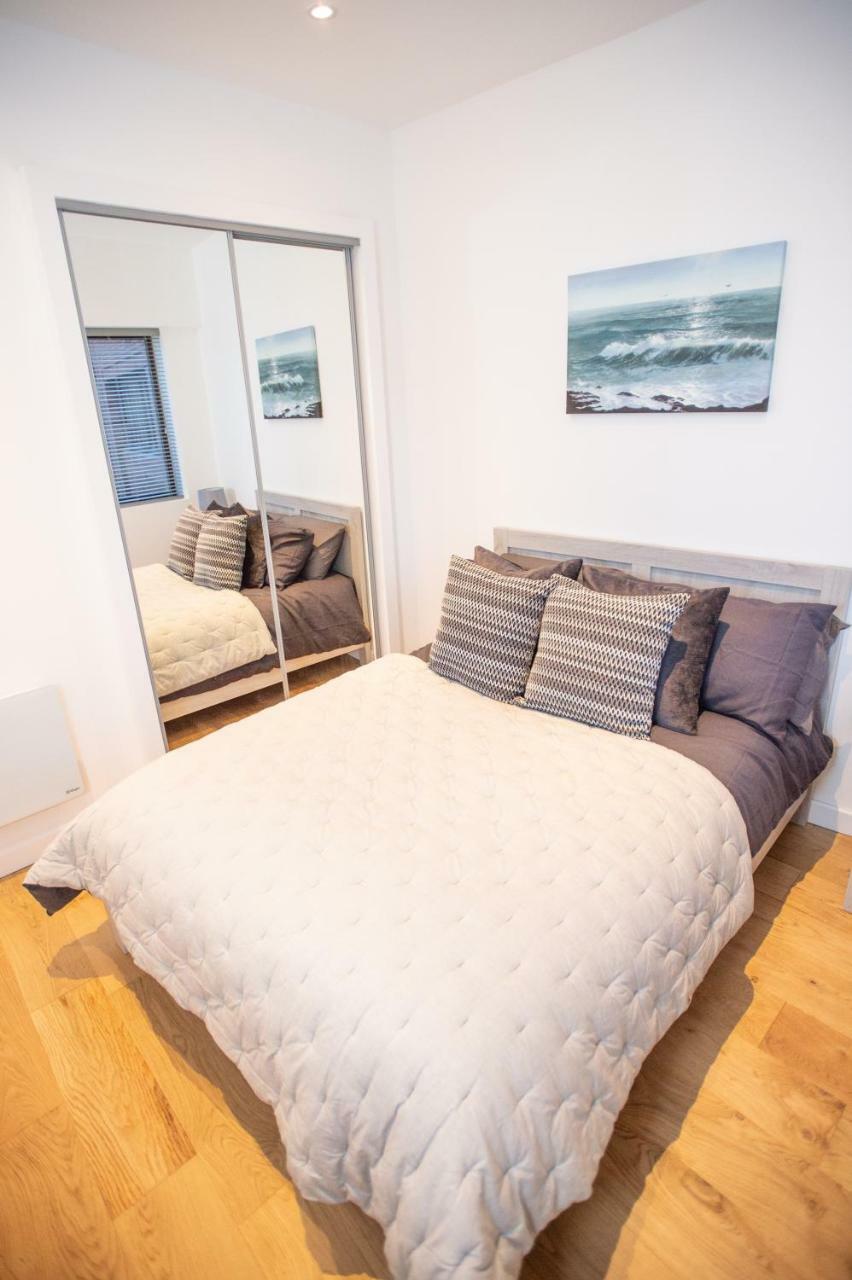 Stylish And Clean 1 Bed Apartment Maidenhead Town Center Kültér fotó